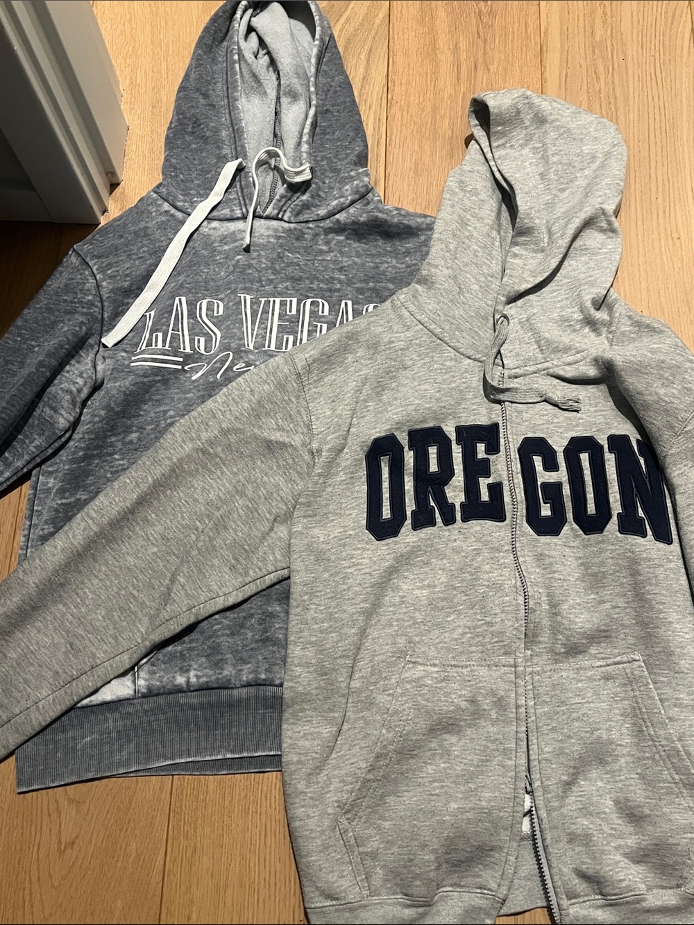 Medium and XL sweatshirt hoodie lot